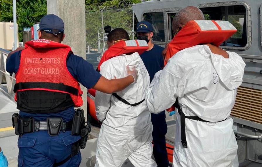 Detiene tres dominicanos con 125 kilos de cocaína en aguas de Puerto Rico