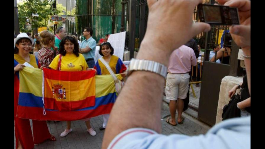 Inmigrantes latinos ayudan a mantener a la población en España