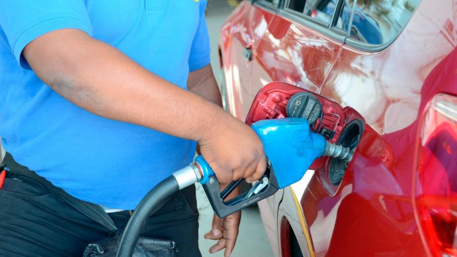 Precios de gasolinas han subido RD$36 en lo que va de año