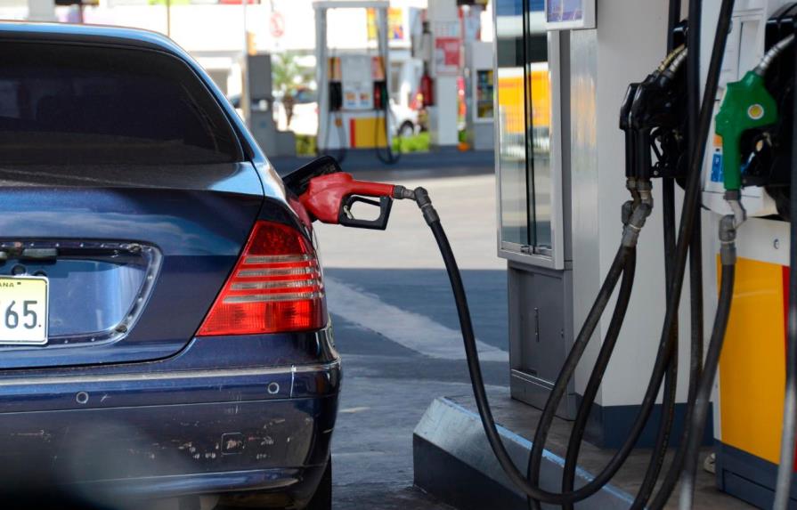 Gobierno dice aumenta el precio de los combustibles por nueva cepa del COVID-19