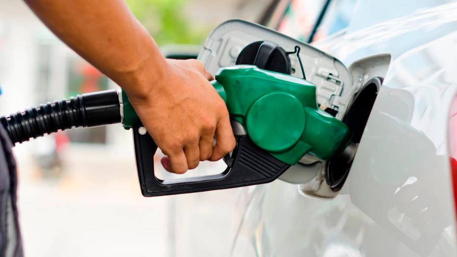 Precio de las gasolinas aumentan entre RD$2 y RD$3 por galón