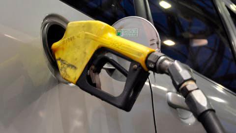 Gobierno deja sin variación el precio de todos los combustibles