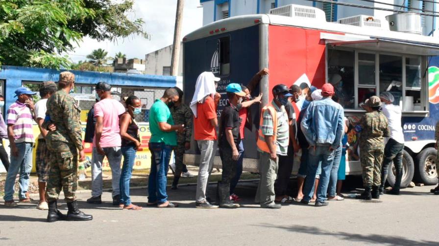 Comedores Económicos distribuyeron raciones alimenticias gratis en SFM