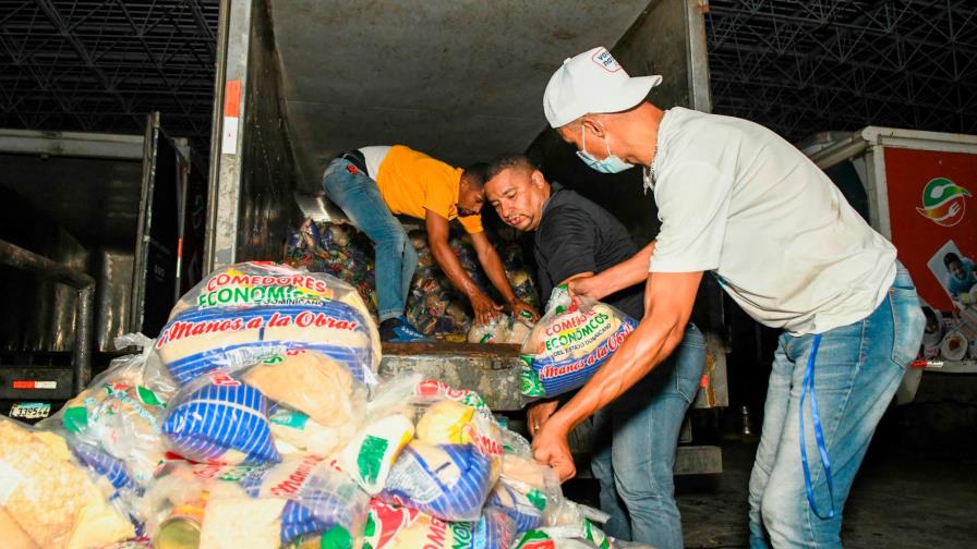 Comedores Económicos asisten a Haití con más de 140 mil libras de productos secos