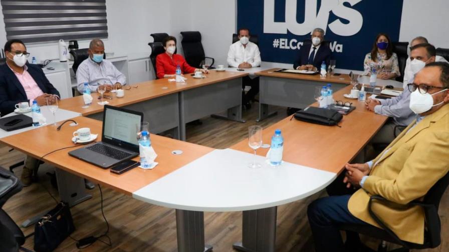 Comisión de Transición escoge temas de mayor prioridad del gobierno de Abinader Comisión de Transición escoge temas de mayor prioridad del gobierno de Abinader