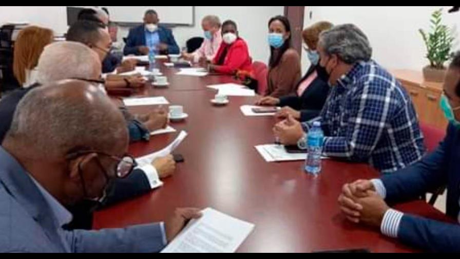 Diputados harán vistas públicas por proyecto de ley permitiría tres causales para aborto Diputados harán vistas públicas por proyecto de ley permitiría tres causales para aborto