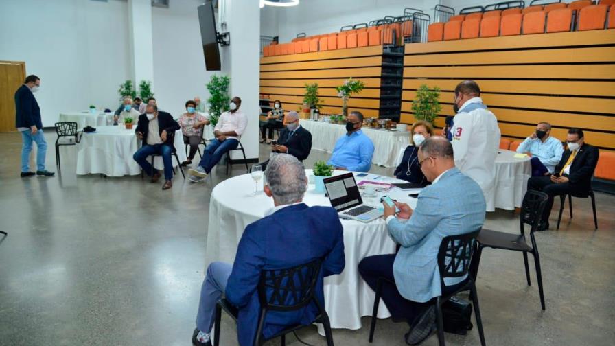 Miembros del Comité Central del PLD accionan de cara al Noveno Congreso