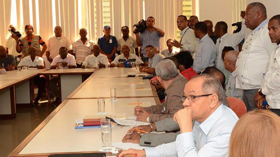 Se espera hoy se llegue a acuerdo aumento salarial