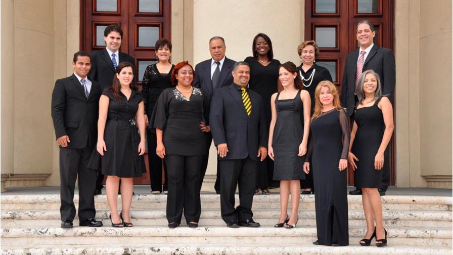 Compañía Lírica despide verano cantando operas