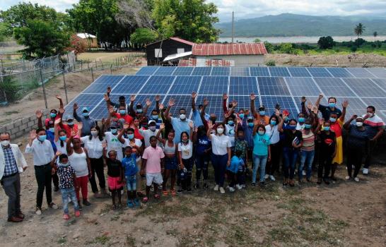 Un modelo sostenible para empoderar a las comunidades
Un modelo sostenible para empoderar     a las comunidades