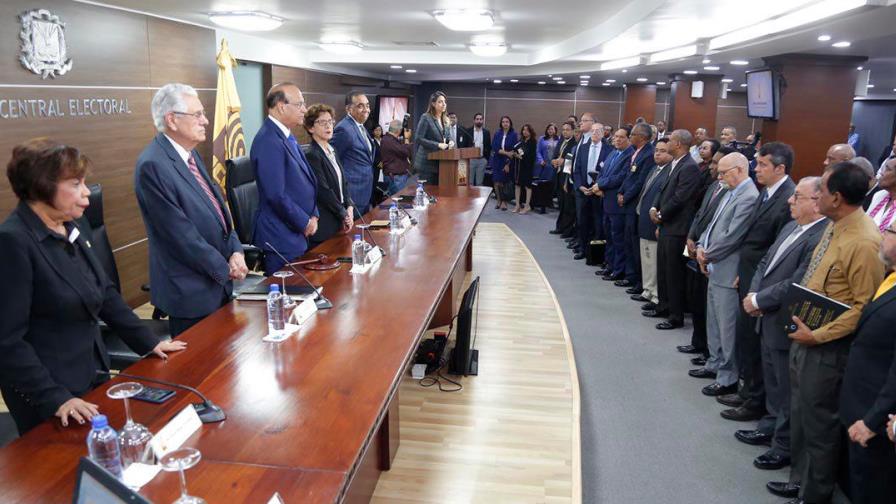 Sectores políticos creen eliminación del voto arrastre es una medida democrática  