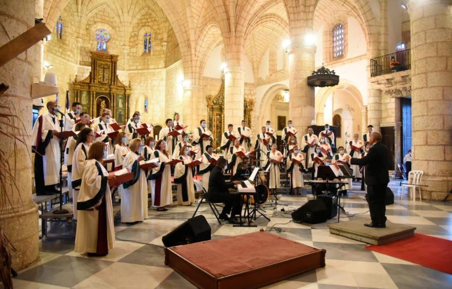 Con poco público se realiza concierto Natividad del Señor en la Catedral 