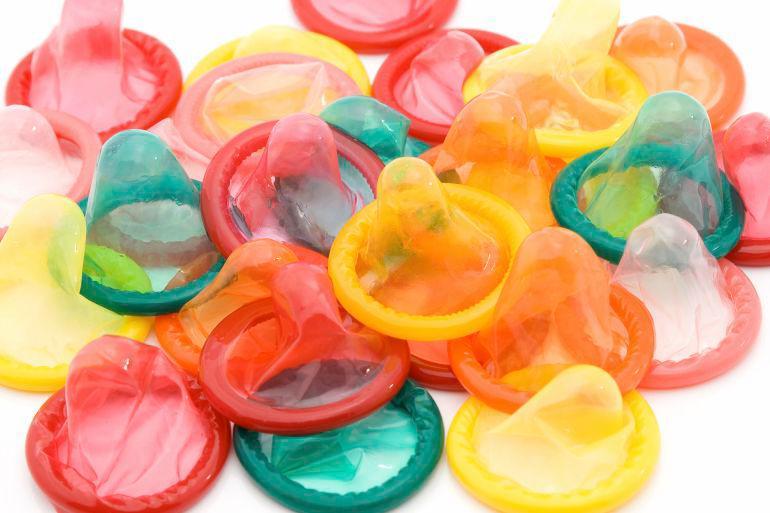 La Policía confisca 345,000 condones usados para revender en Vietnam