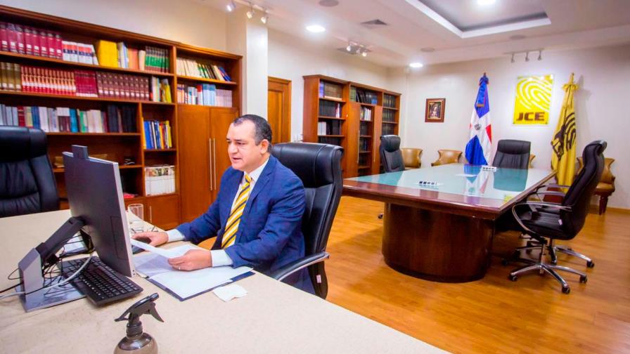 Presidente de la JCE considera debe cambiarse la distribución de fondos a partidos políticos