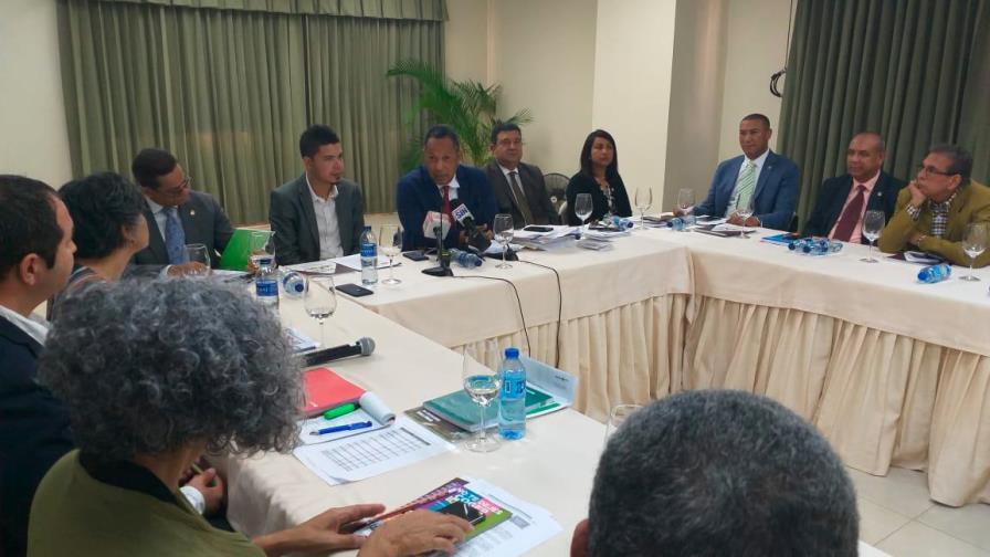 Oxfam propone reorientar 23 mil millones del presupuesto del 2020 Oxfam propone reorientar 23 mil millones del presupuesto del 2020