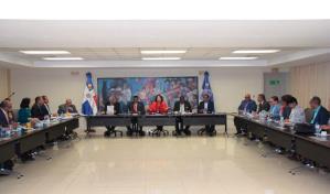 UASD desvincula profesor por violar las normas éticas