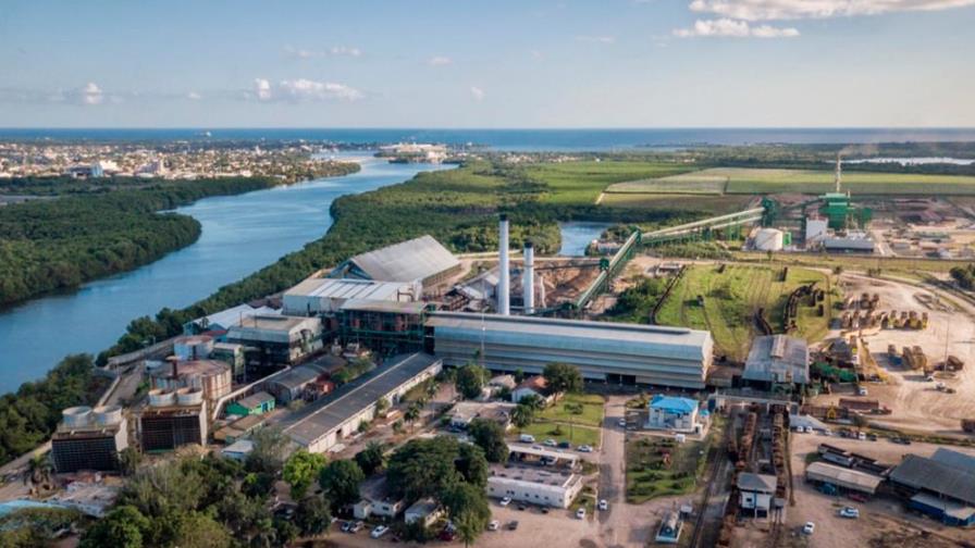 CAEI ofrece oportunidades de trabajo para estibadores en su almacén de azúcar