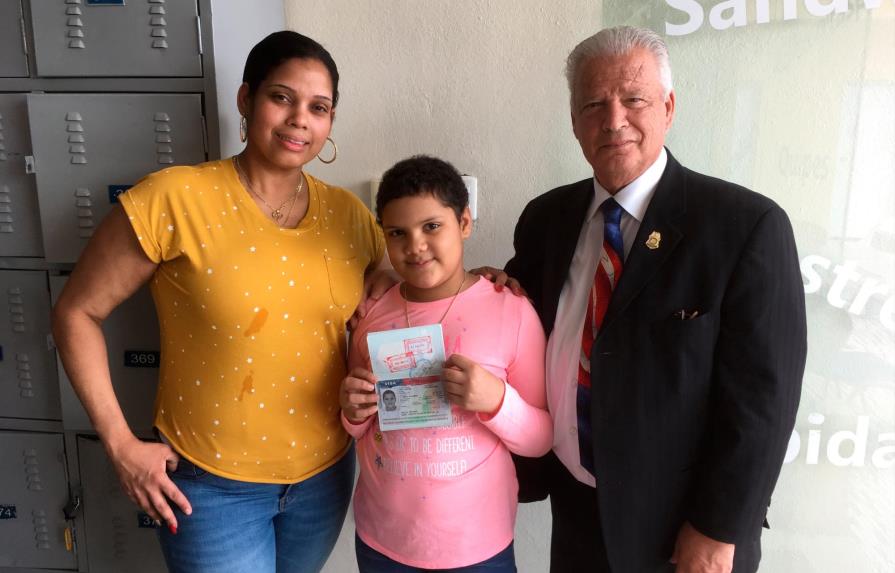 Consulado estadounidense otorga visa múltiple a niña dominicana con leucemia para tratamiento en Nueva York