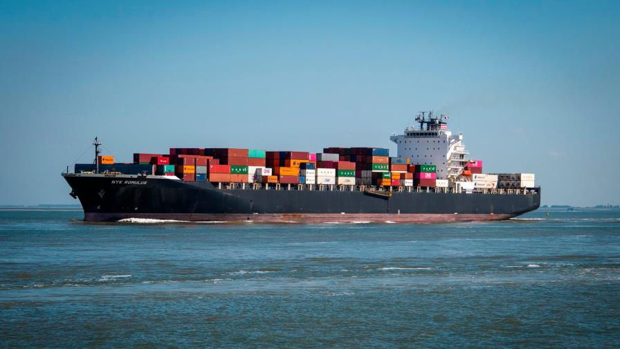 Los países deben informar de las emisiones del transporte marítimo y aéreo