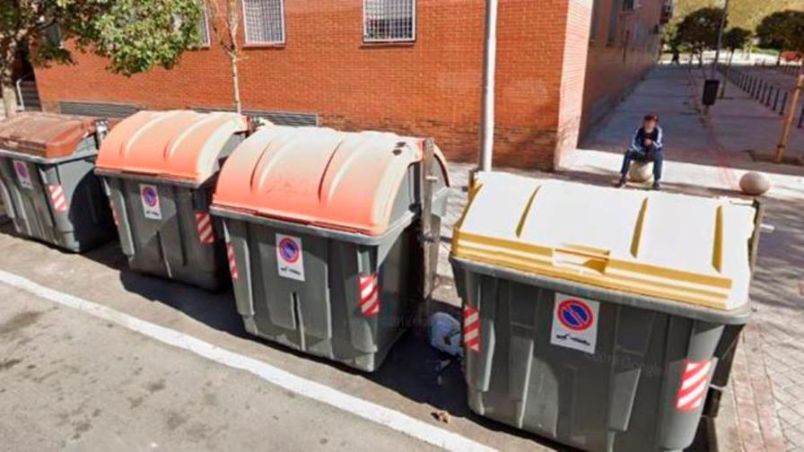 Anciano muere al meter su cuerpo en un contenedor de basura 