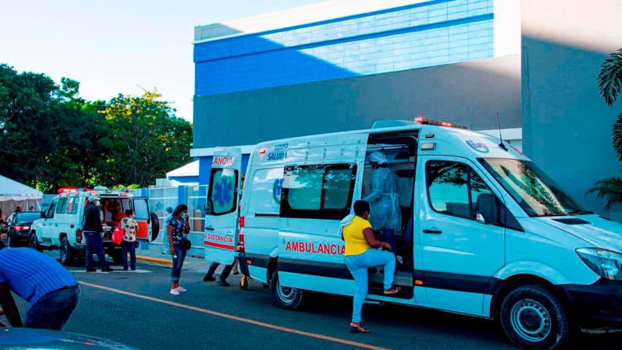 Disminuyen casos activos de COVID-19 y sube ocupación hospitalaria