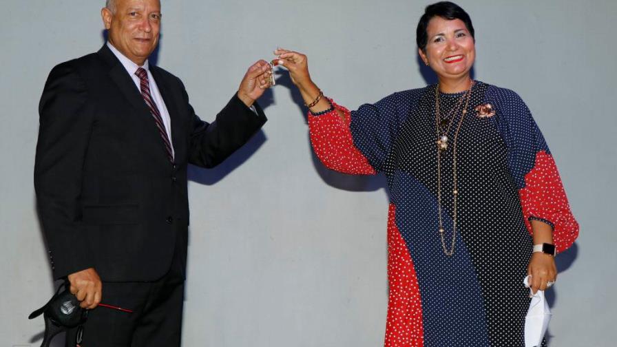 Lourdes Batista toma posesión como Comisionada Dominicana de Cultura en EE.UU.