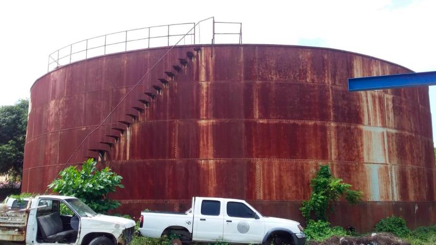 Director de Coraapplata denuncia recibió un depósito de chatarras en departamento transportación Director de Coraapplata denuncia recibió un depósito de chatarras en departamento transportación