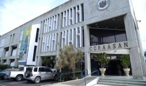 Imponen garantía económica y presentación periódica a acusados de robar en oficinas de Coraasan
