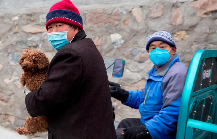 El virus sigue golpeando Hubei, aunque bajan los casos en el resto de China