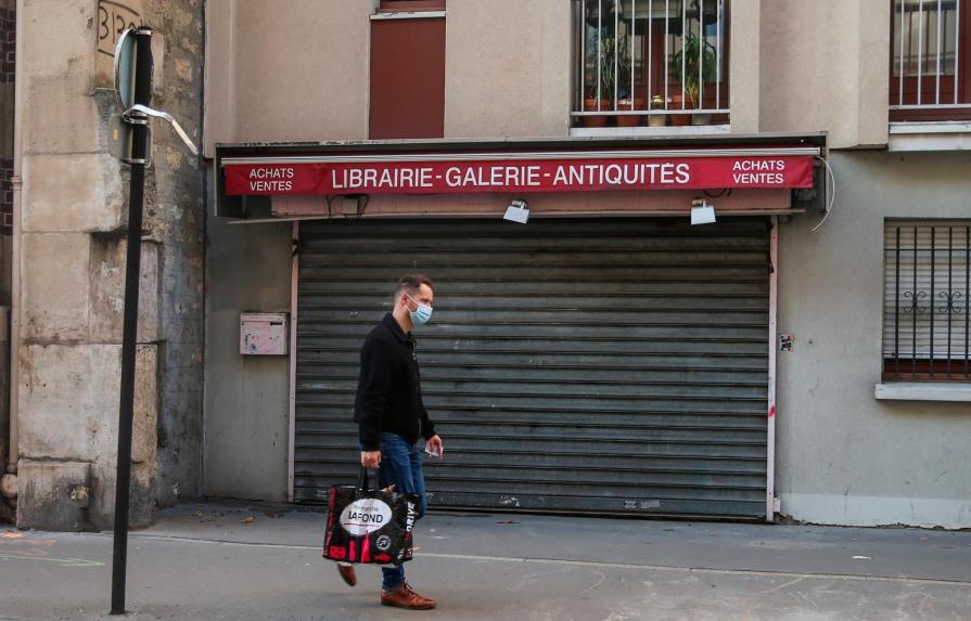 Franceses resignados y comerciantes coléricos en el primer fin de semana de reconfinamiento