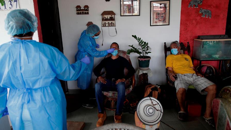 Buscan contagiados de COVID-19 en calles de Panamá ante emergencia sanitaria