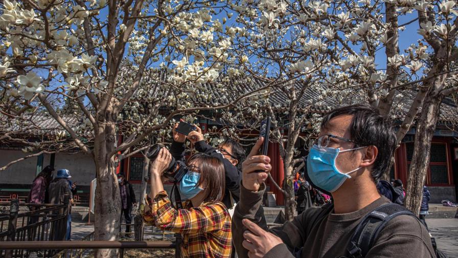 China registra menos de 4.500 contagiados de coronavirus activos China registra menos de 4.500 contagiados de coronavirus activos