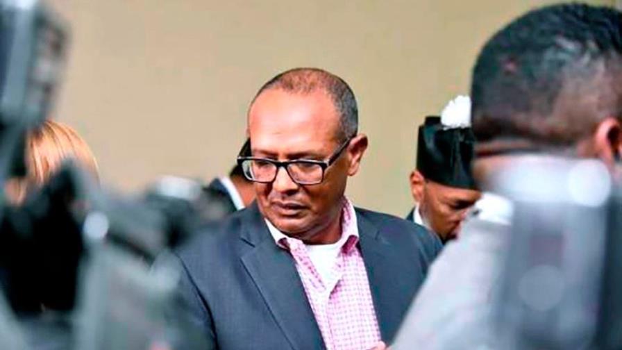 Escolta de Abinader se querellará este lunes contra “todos los que dañaron” su honor