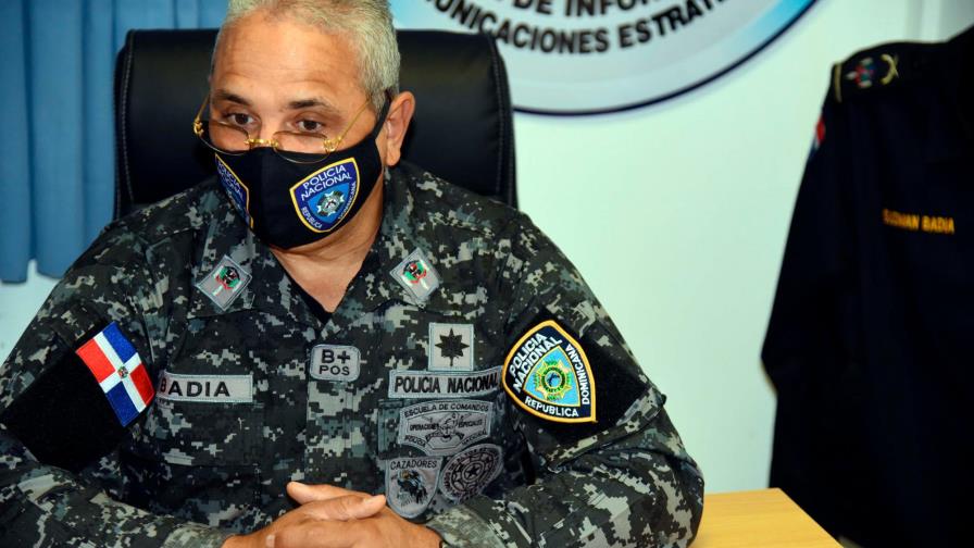 Uno de tres policías heridos por un hombre en Santiago está en cuidados intensivos Uno de tres policías heridos por un hombre en Santiago está en cuidados intensivos