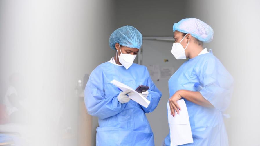Salud Pública reporta dos muertes y 858 casos nuevos de COVID-19 en República Dominicana Salud Pública reporta dos muertes y 858 casos nuevos de COVID-19 en República Dominicana