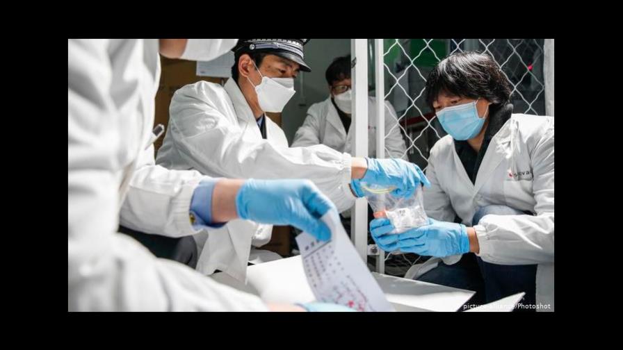 China cierra fronteras a extranjeros procedentes de Reino Unido por la covid