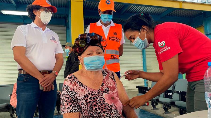 El 70 % de los residentes en provincia La Altagracia fue vacunado con la segunda dosis contra el COVID-19 