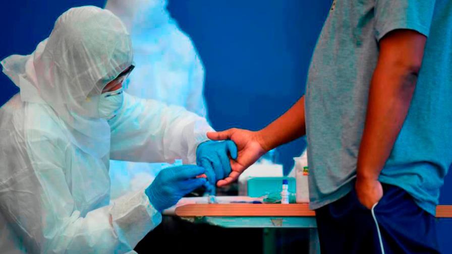 Los casos de COVID-19 bajan en el mundo por segunda semana consecutiva Los casos de COVID-19 bajan en el mundo por segunda semana consecutiva