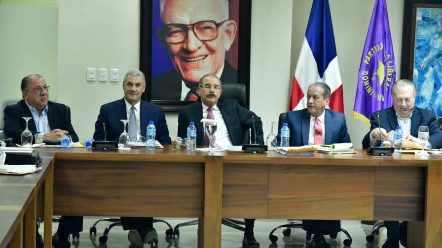 EN VIVO | Concluye reunión del Comité Político de PLD