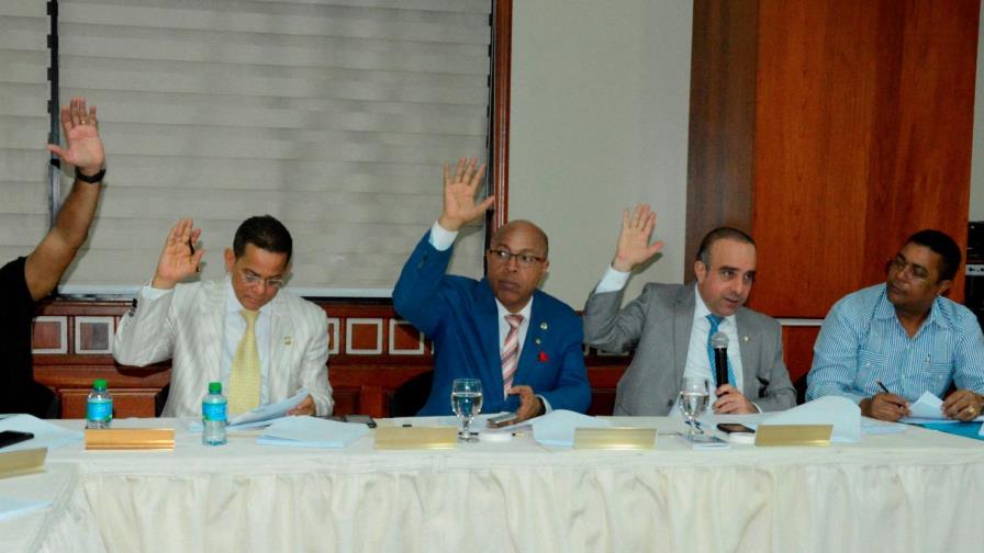 Comisión Bicameral estudia proyecto Ley Régimen Electoral aprueba once artículos Comisión Bicameral estudia proyecto Ley Régimen Electoral aprueba once artículos