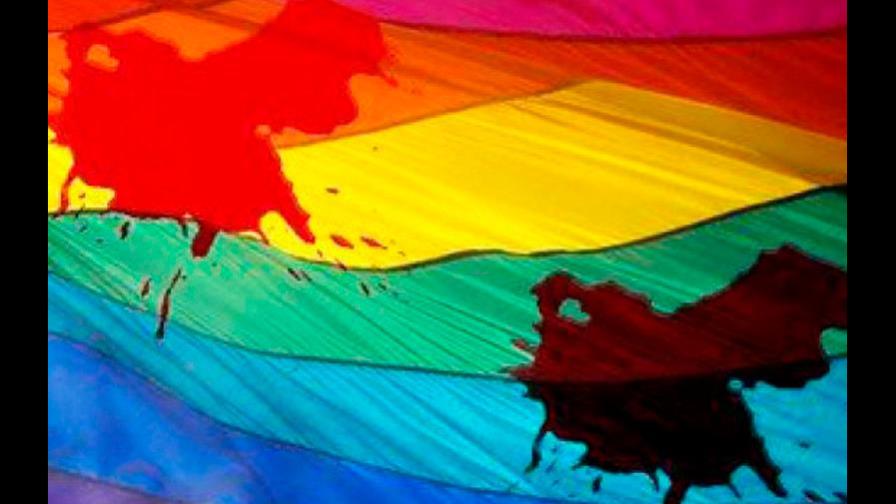 Acusan de crimen de odio a joven que citó a hombre gay para matarlo en EEUU