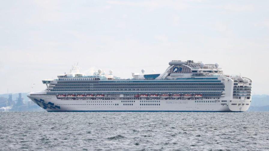 Detectan tres nuevos casos de coronavirus en crucero amarrado en Yokohama