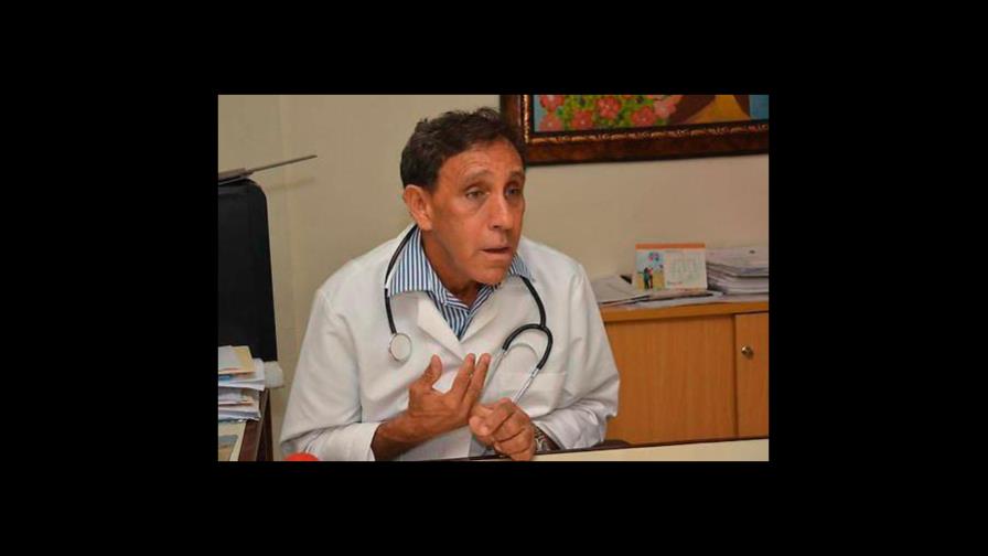 Doctor Cruz Jiminián suspende rueda de prensa debido a humareda que arropa la capital