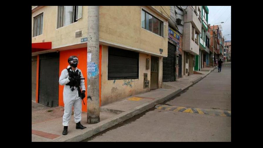 Decretan toques de queda nocturnos en Colombia los próximos 2 fines de semana