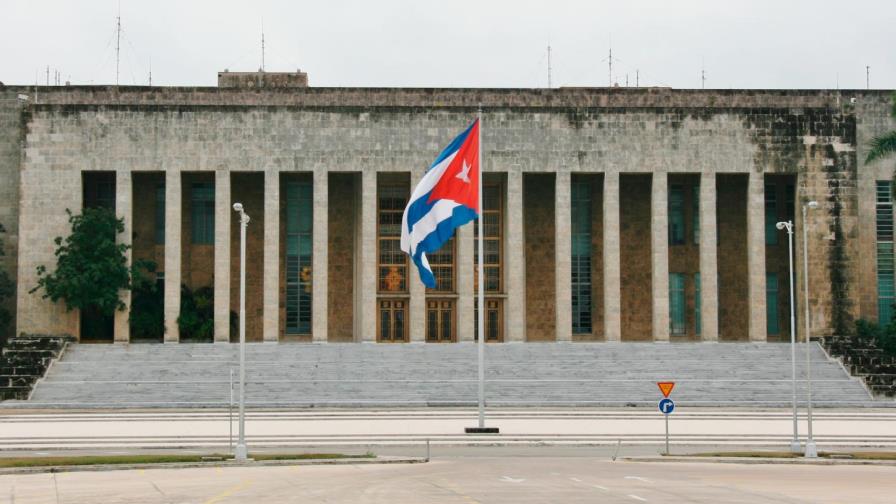 Cuba retira las credenciales de prensa a los periodistas de Efe en La Habana