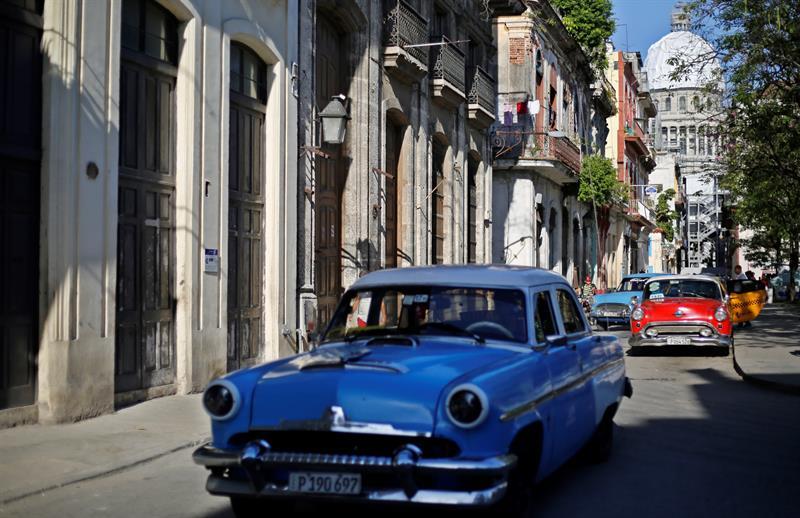 Presidente de Cuba confirma descentralización de la economía para 2020