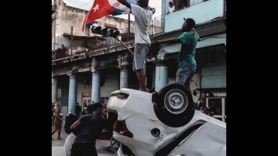 Reportan saqueos de tiendas en divisas en medio de protestas en Cuba