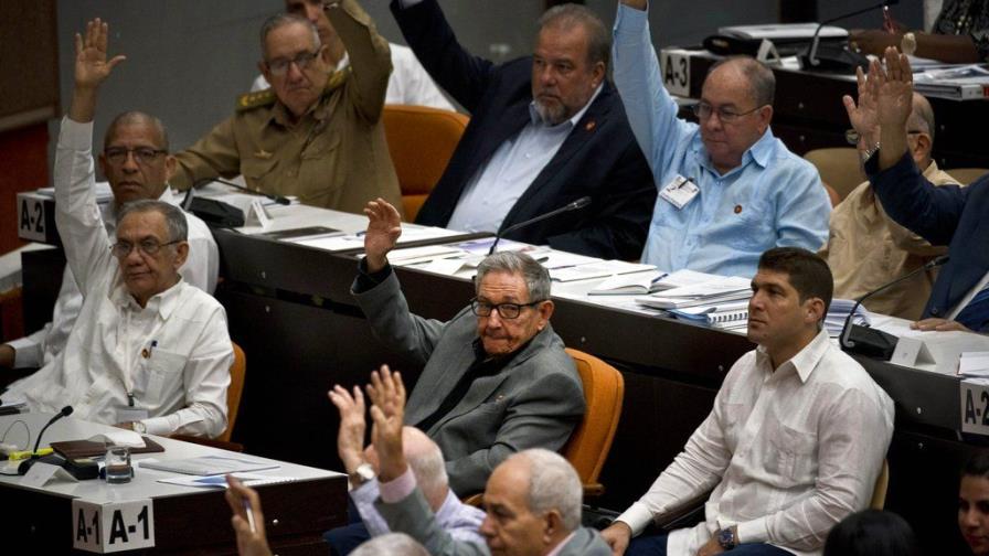 Parlamento cubano inicia una reforma de la Constitución