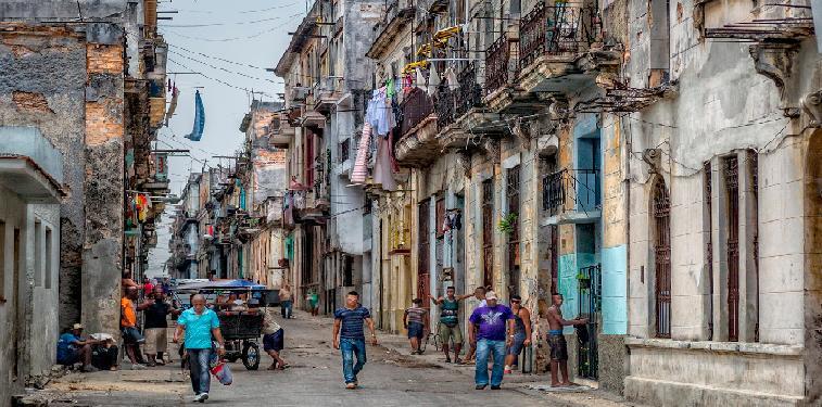 Médicos dominicanos varados en Cuba piden ayuda para regresar al país