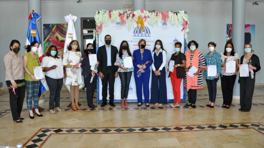 Cultura reconoce a servidoras públicas destacadas en el Día Internacional de la Mujer